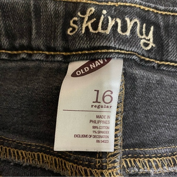 Old Navy Faded Black Denim Boys Skinny Jeans - Picture 6 of 8